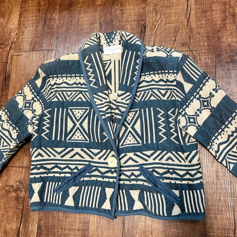 Tribal Patterned Cardigan - Picture 2 of 3